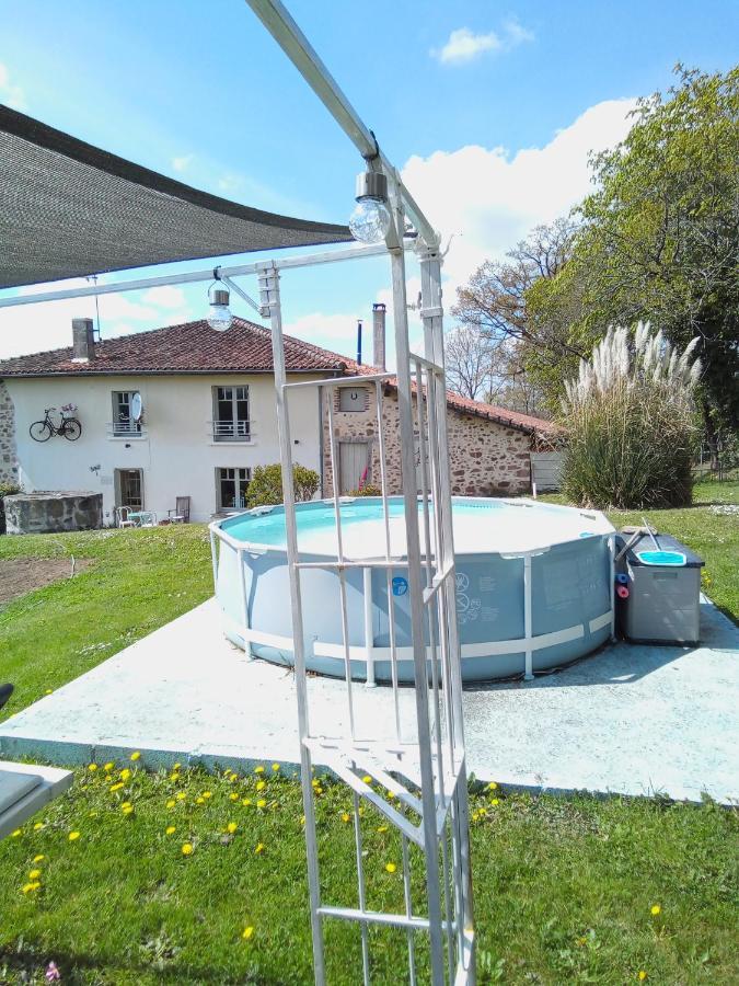 Les Outres Villa Chabrac Kültér fotó